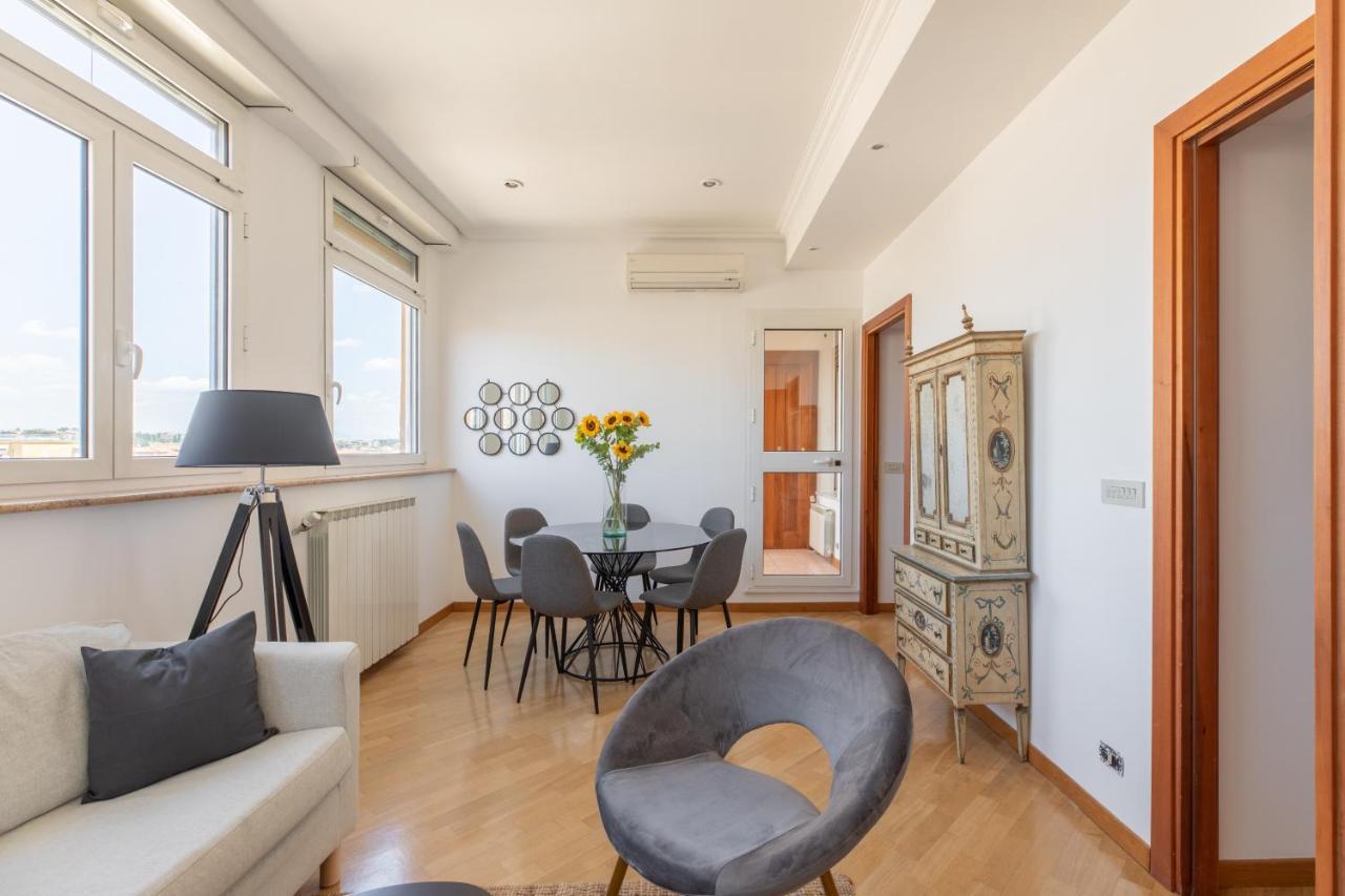 Iflat Spacious Penthouse Near The Vatican City Apartment Rome Bagian luar foto
